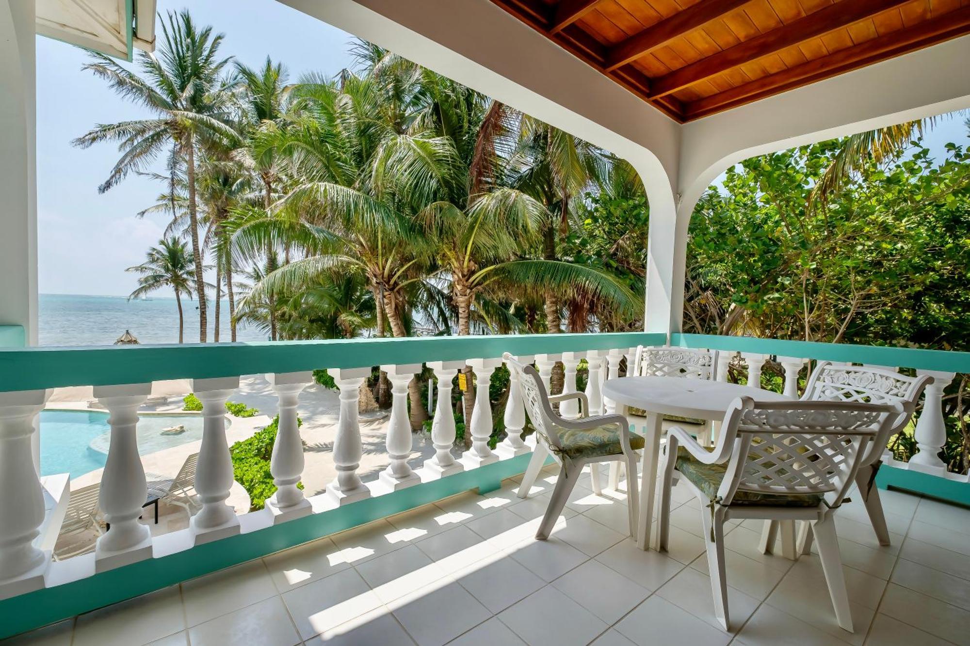 Coral Bay Villas San Pedro  Exterior photo